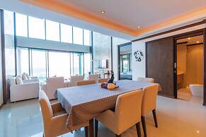 Beach Front 4 Bedroom Pool Villa RV