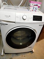 WARAYUN SO Port city May