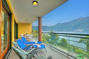 Va Pensiero sul lago Stunning View