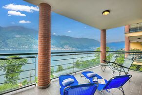 Va Pensiero sul lago Stunning View