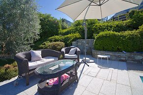 Oasi di Castelveccana Apt Pool and View