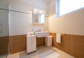 Vista di Maccagno Fantastico Pool