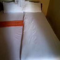 Jackmart Lodge - Adults Only