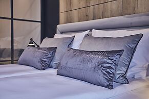 The Bridge Suites Hotel