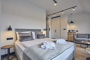 The Bridge Suites Hotel