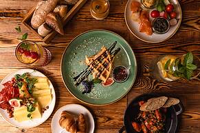 The Bridge Suites Hotel