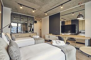 The Bridge Suites Hotel