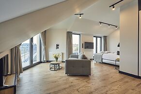 The Bridge Suites Hotel