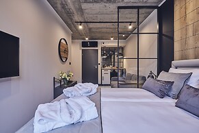 The Bridge Suites Hotel