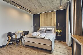 The Bridge Suites Hotel