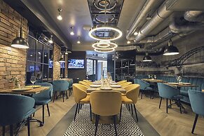 The Bridge Suites Hotel