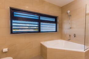 The Windsor Apartments and Hotel Brisbane