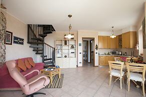 Casa Margherita Luino Hillside