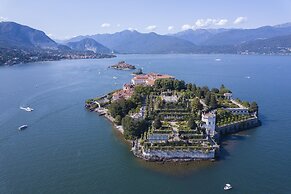 Nicoletta's Lake View On Stresa Hills