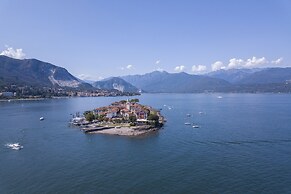 Nicoletta's Lake View On Stresa Hills