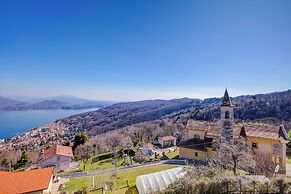 Nicoletta's Lake View Stresa