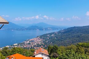 Nicoletta's Lake View Stresa