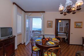 Nicoletta's Lake View Stresa