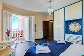 Nicoletta's Lake View Stresa