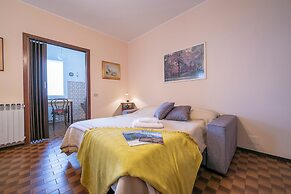Nicoletta's Lake View Stresa