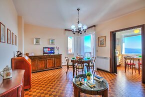 Nicoletta's Lake View Stresa