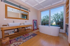 Paradis Relais Infinity Pool View