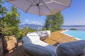 Paradis Relais Infinity Pool View