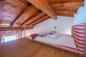 Relax al Moro Apt with Pool