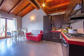 Relax al Moro Apt with Pool