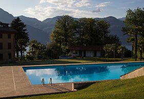 Residenza due Laghi Pool Lake View