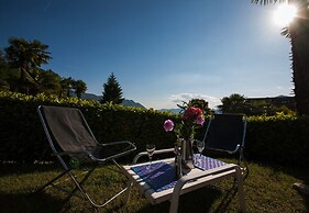 Residenza due Laghi Pool Lake View