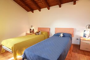 Sunflower Relax Pool and Terrace