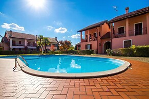 Sunflower Relax Pool and Terrace