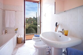 Sunflower Relax Pool and Terrace