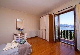 The Cottage on the Lake