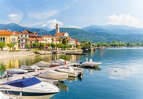 The Cottage on the Lake