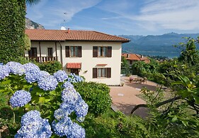The Cottage on the Lake