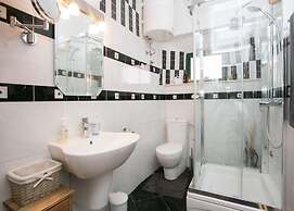 Blue Symphony Apartment