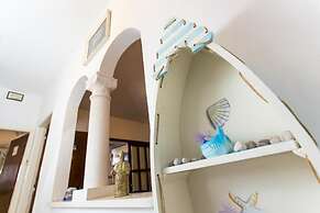 Blue Symphony Apartment