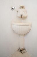 Blue Symphony Apartment