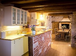 Villa Falcon Rook