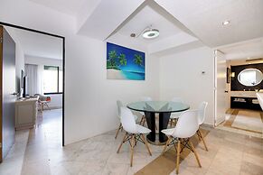 State of the Art beach front Condo