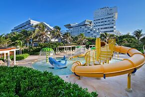 State of the Art beach front Condo