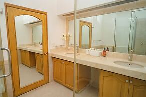 Oceanfront Condo at Voted Best Cancun Sandy Beach