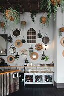 The Central House Madrid Lavapiés - Hostel