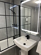 The Roade House Rooms