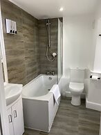 The Roade House Rooms