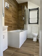 The Roade House Rooms