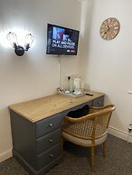 The Roade House Rooms