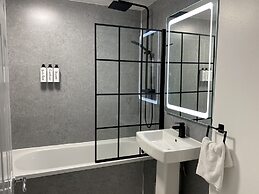 The Roade House Rooms